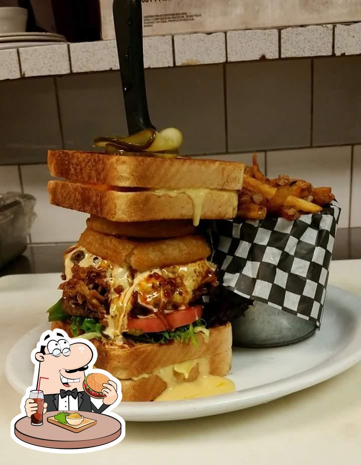 r546-Shooters-Roadhouse-burger-2022-10